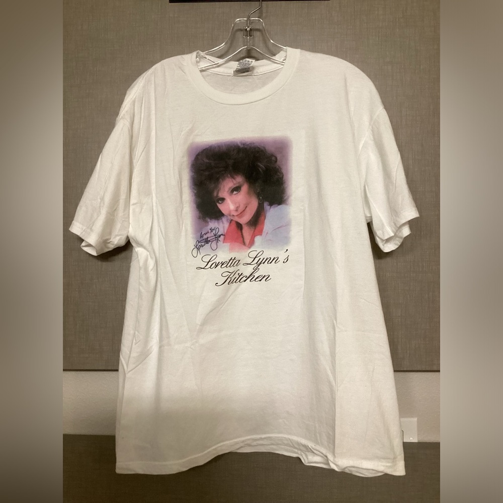 Loretta Lynn’s Kitchen Men’s White Portrait T-Shirt Size XL Country Music EUC